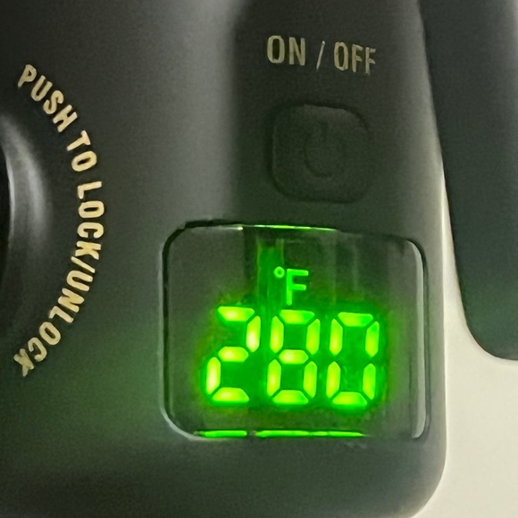 Hot Tools Pro Artist 24K Gold Digital Curling Iron 1.5” - Picture 12 of 13